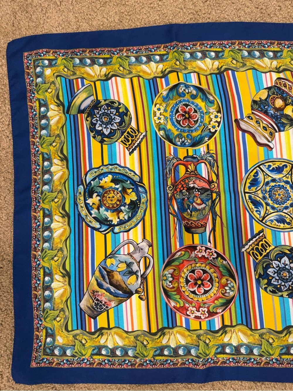 Dolce & Gabbana Majolica Pottery Print Silk Scarf 26x26 Made in Italy luxury - Picture 2 of 6
